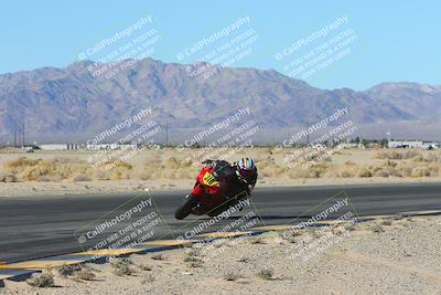 media/Jan-10-2025-CVMA Friday Practice (Fri) [[489e0da257]]/Group 4 and Trackday/Session 2 (Turn 4 Inside)/